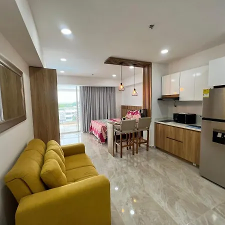 Cozy Near Beach & Airport Apartamento Cartagena